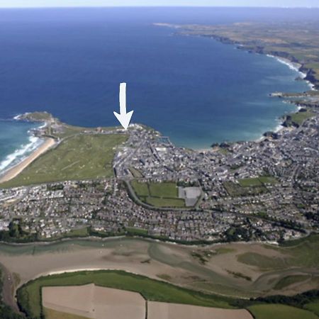 Apartment 100M From Fistral Beach- Underground Parking-Surf Shower & Locker- Sleeps 6 New Quay Buitenkant foto